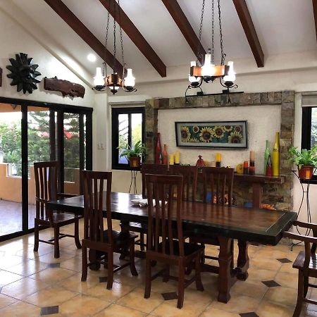 Tagaytay Bnr Guesthouse 4Br With Balcony 12-14 Guest تاجيتاي المظهر الخارجي الصورة
