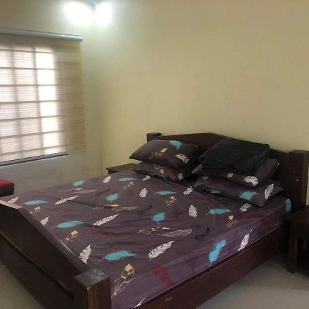 Tagaytay Bnr Guesthouse 4Br With Balcony 12-14 Guest تاجيتاي المظهر الخارجي الصورة