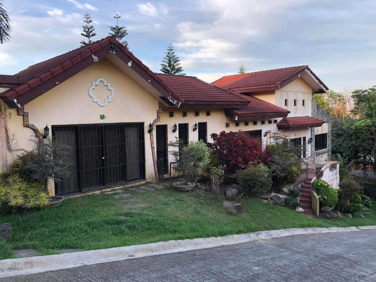 Tagaytay Bnr Guesthouse 4Br With Balcony 12-14 Guest تاجيتاي المظهر الخارجي الصورة