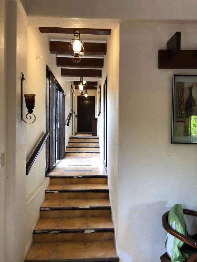 Tagaytay Bnr Guesthouse 4Br With Balcony 12-14 Guest تاجيتاي المظهر الخارجي الصورة