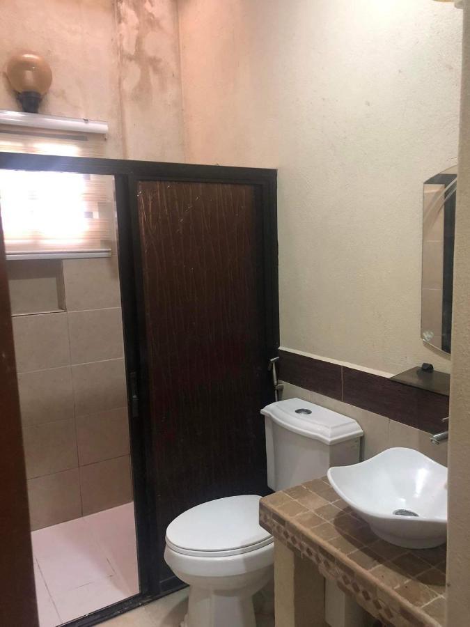 Tagaytay Bnr Guesthouse 4Br With Balcony 12-14 Guest تاجيتاي المظهر الخارجي الصورة